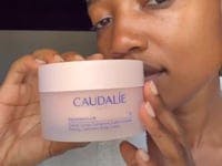 Resveratrol–Lift Firming Cashmere Body Cream with Firming Vine Resveratrol